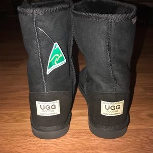blue mountain uggs